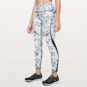 Lululemon Women's Train Times 7/8 Pants Leggings Light Garden White Black Size 4